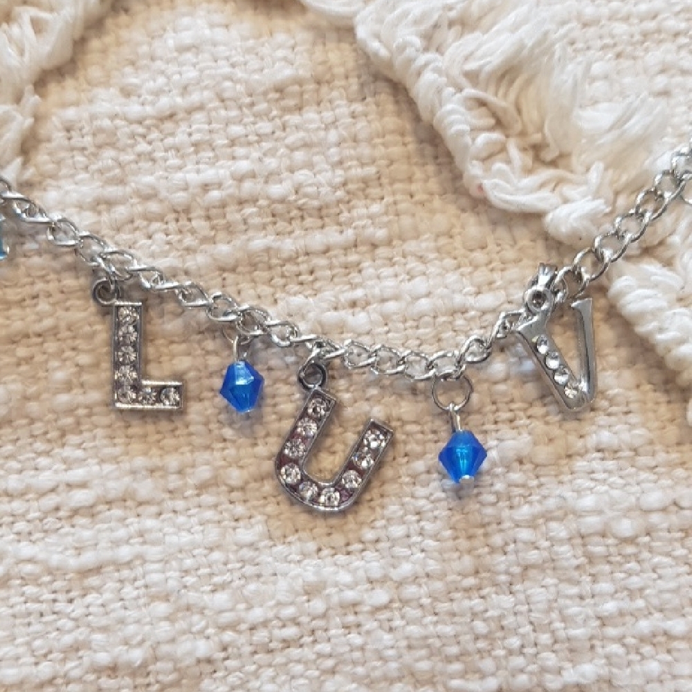 Y2K 2000s Handmade Silver-Tone Blue & White Crystal Bead Choker with Clasp
